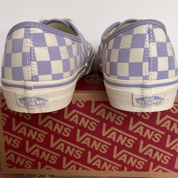 Vans WMNS Authentic
Checkerboard Lilac
VN000BW5LLC
Sneakers - Picture 13 of 16